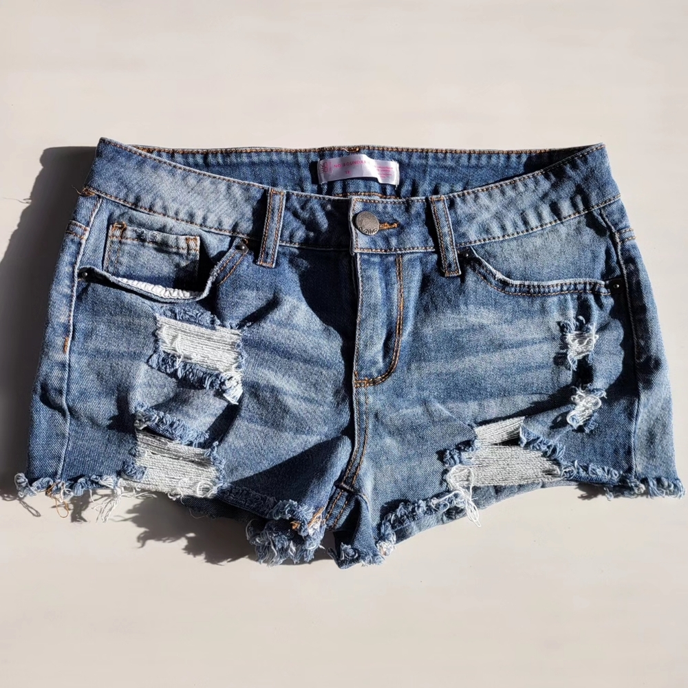 No Boundries Short Fits size 5